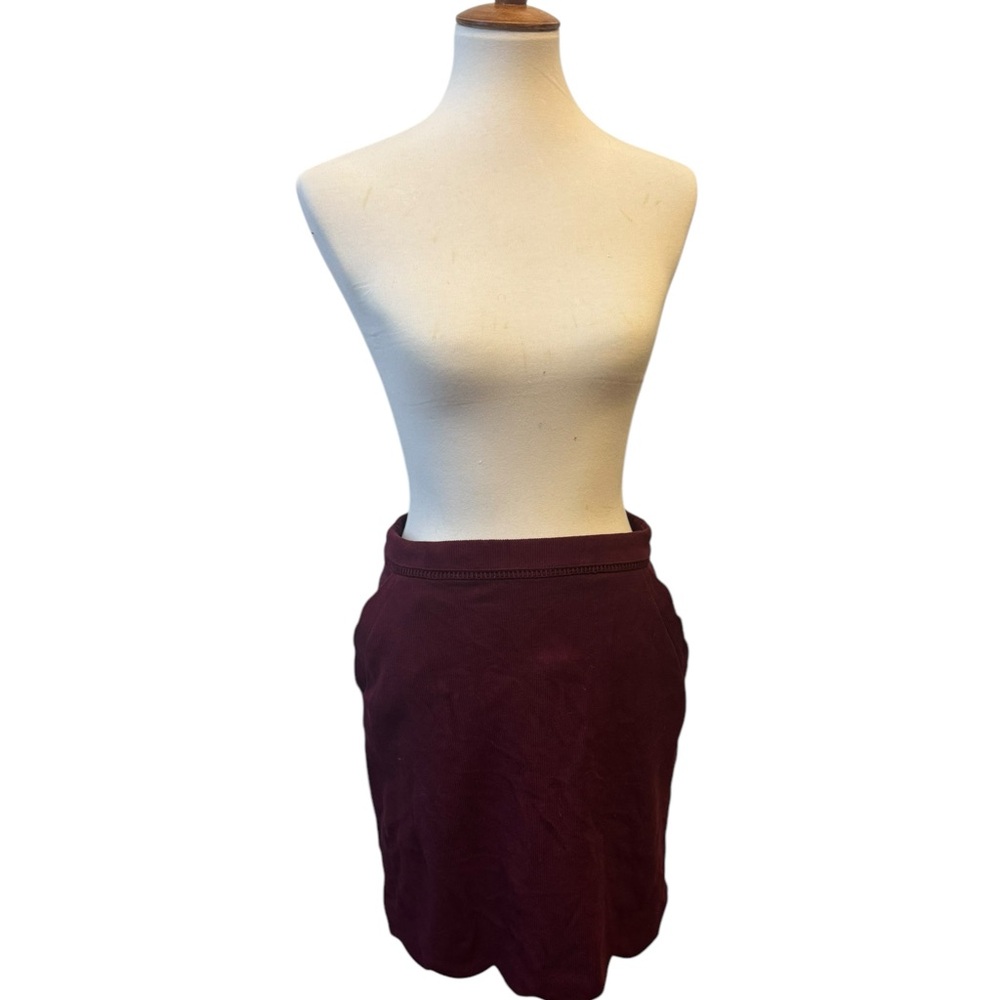 Skies Are Blue
Berenice Scallop Hem Skirt